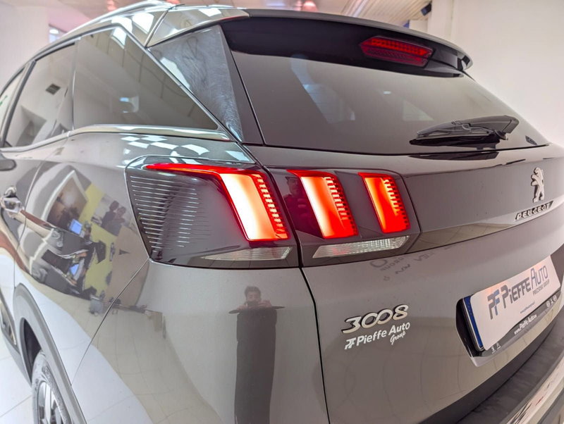 Peugeot 3008 usata a Teramo (9)