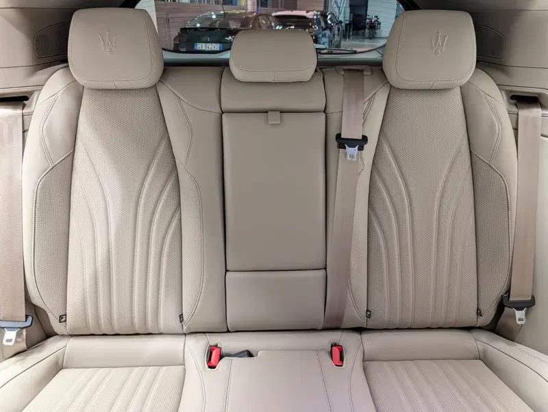 Maserati Grecale usata a Teramo (13)