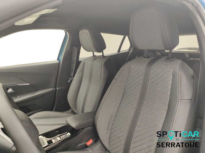 Peugeot 2008 nuova a Como (11)