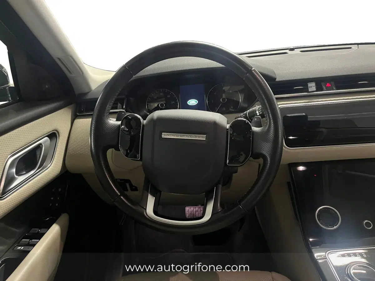 Land Rover Range Rover Velar usata a Modena (12)