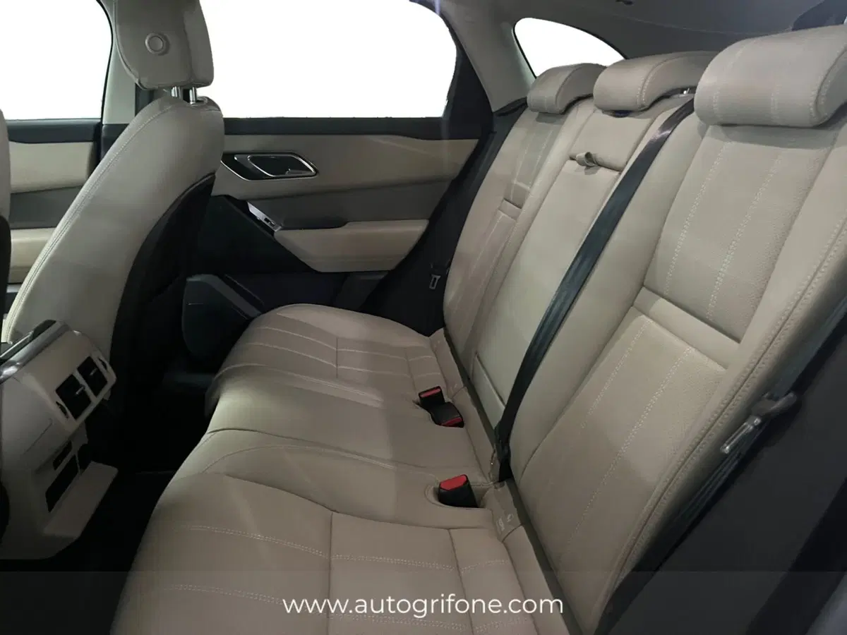 Land Rover Range Rover Velar usata a Modena (13)