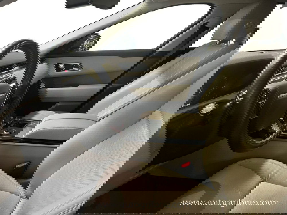 Land Rover Range Rover Velar usata a Modena (9)