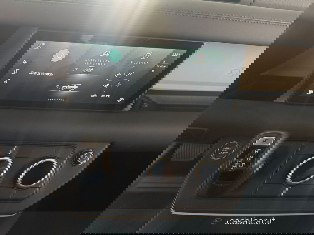 Land Rover Defender usata a Salerno (15)