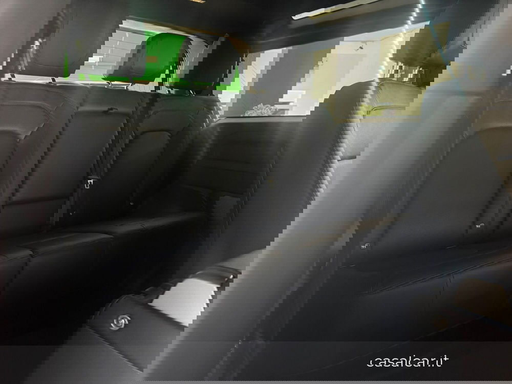 Land Rover Defender usata a Salerno (16)