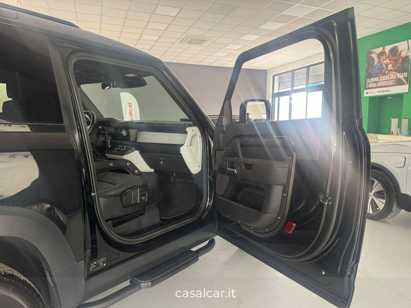 Land Rover Defender usata a Salerno (19)