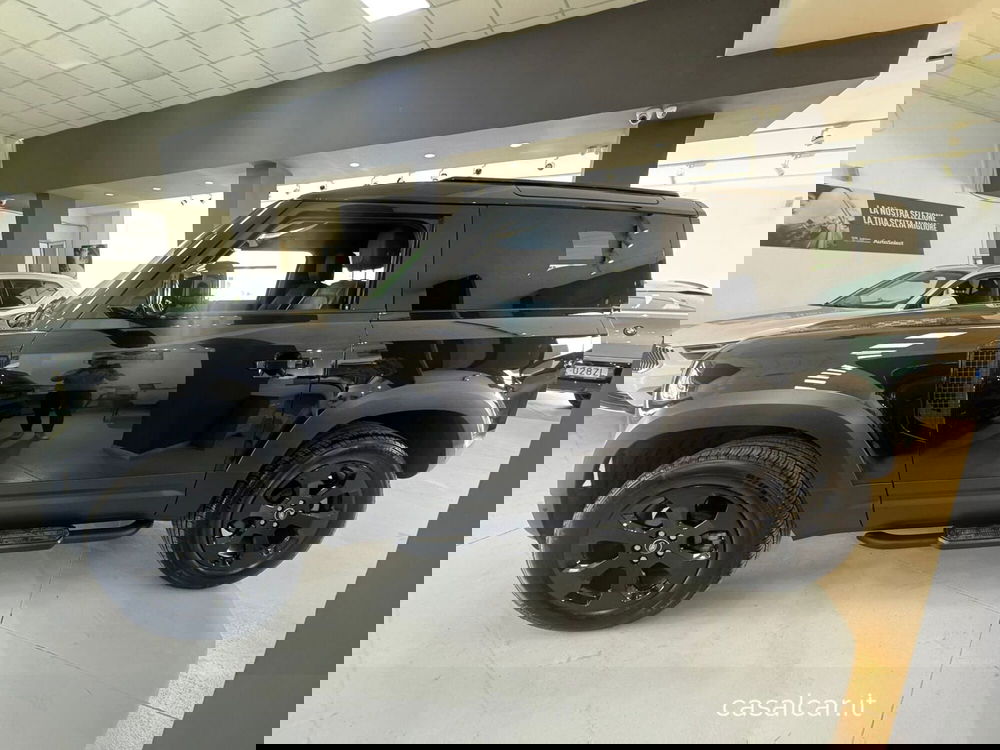 Land Rover Defender usata a Salerno (4)