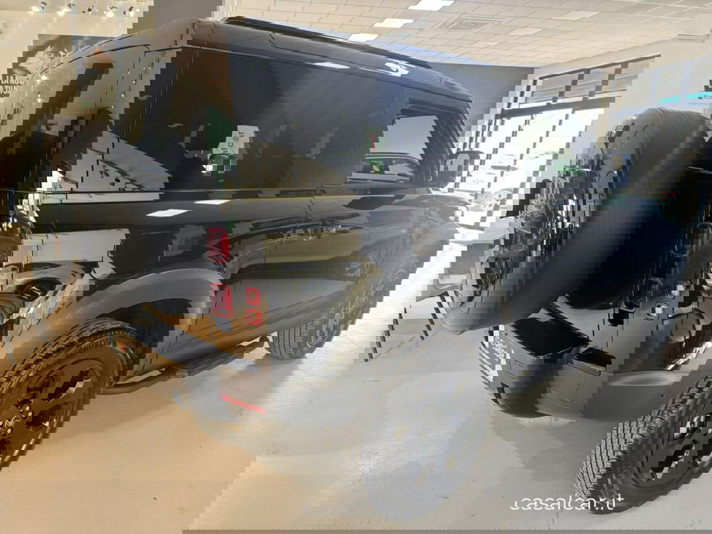 Land Rover Defender usata a Salerno (8)