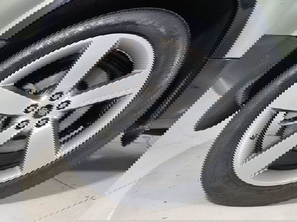 Land Rover Defender usata a Torino (9)