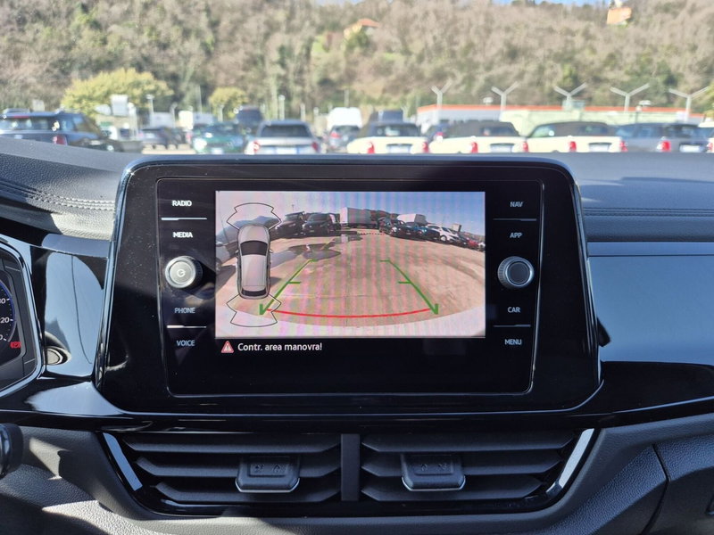 Volkswagen T-Roc usata  (14)