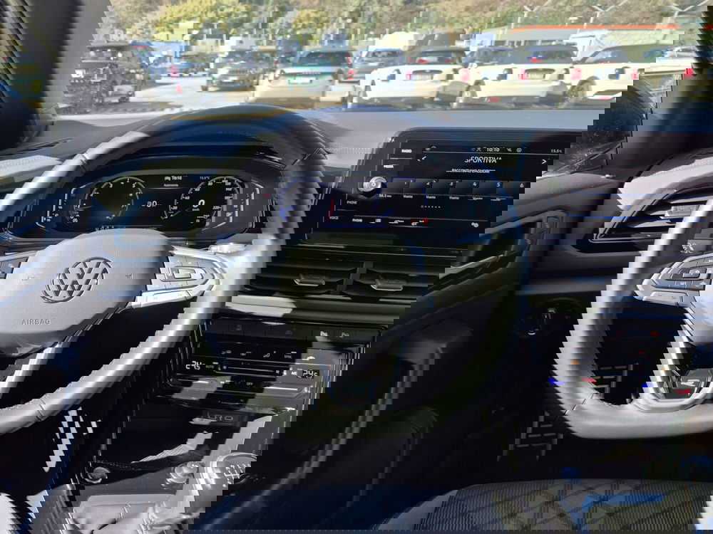 Volkswagen T-Roc usata  (16)
