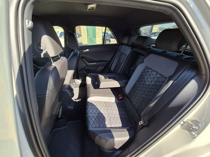 Volkswagen T-Roc usata  (19)