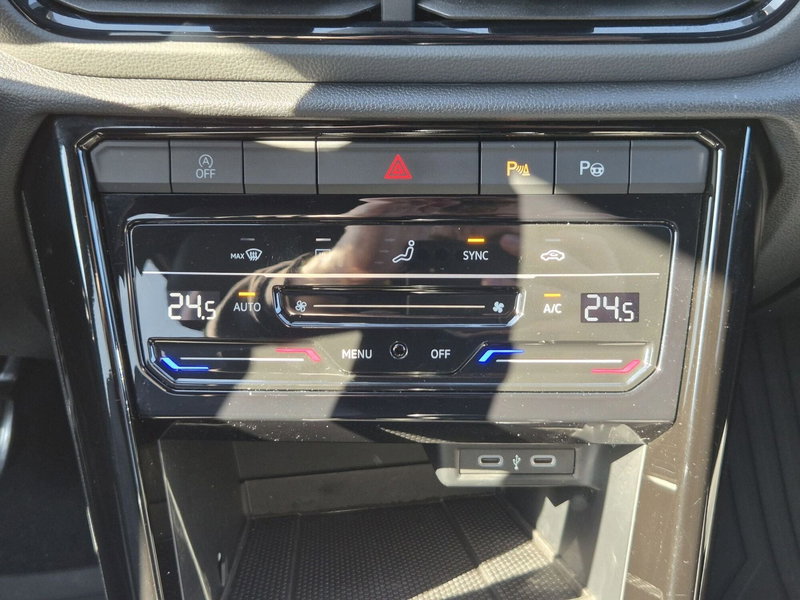 Volkswagen T-Roc usata  (20)