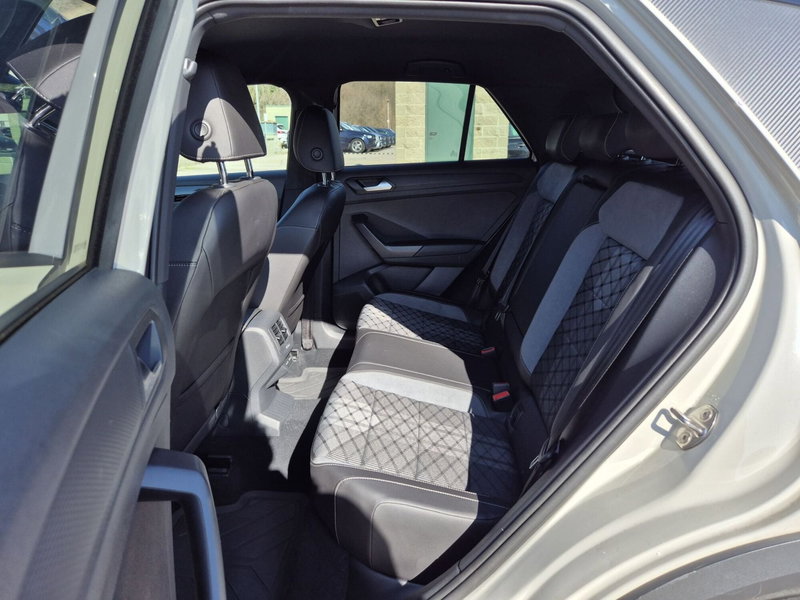 Volkswagen T-Roc usata  (7)