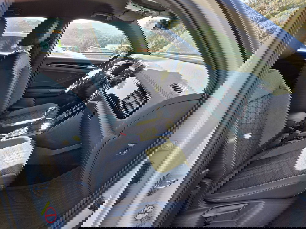 Volkswagen T-Roc usata  (9)