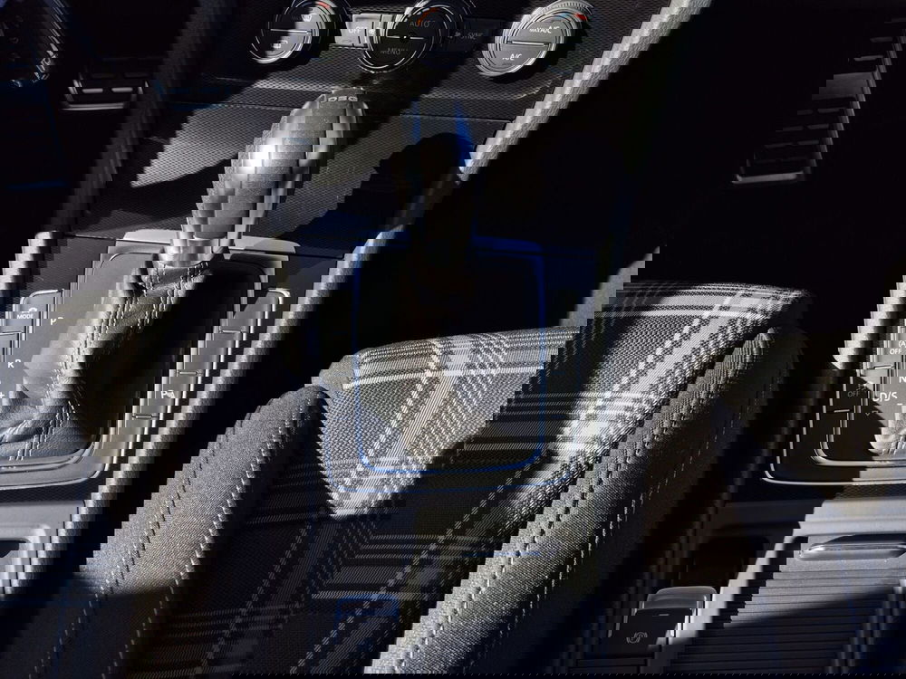 Volkswagen Golf usata  (10)