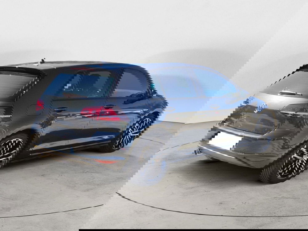 Volkswagen Golf usata  (4)