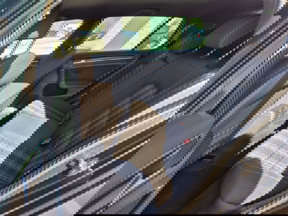 Volkswagen Golf usata  (7)