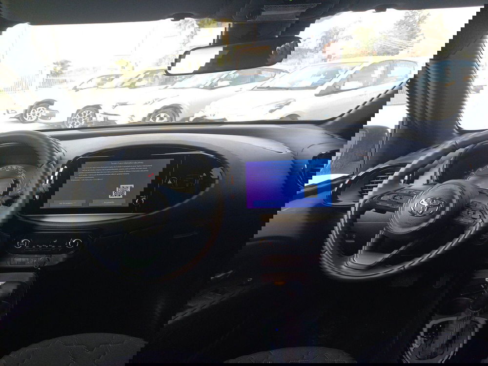 Toyota Aygo X nuova a Ragusa (10)