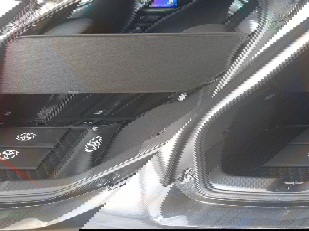 Toyota Aygo X nuova a Ragusa (7)