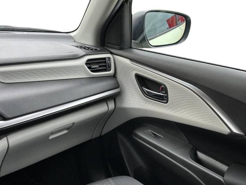 Suzuki Swift nuova a Pistoia (11)