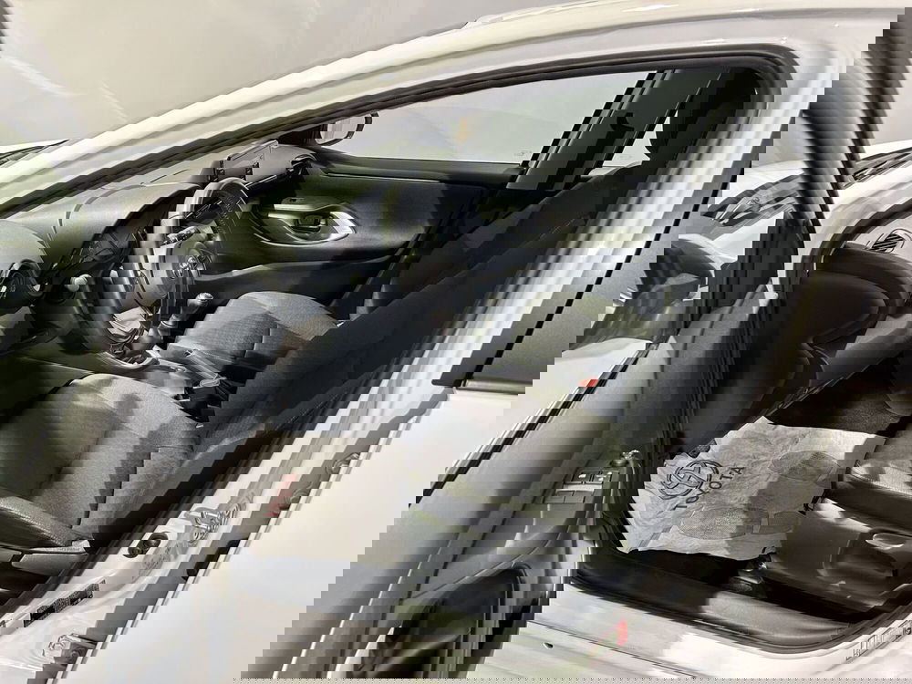 Toyota Yaris usata a Milano (12)