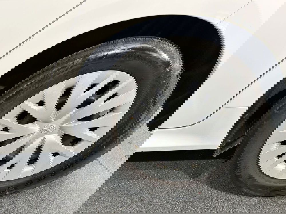 Toyota Yaris usata a Milano (15)