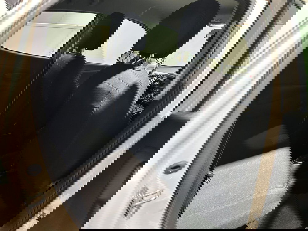 Lancia Ypsilon usata a Milano (12)