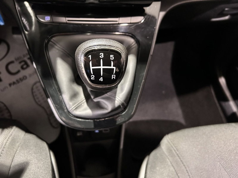 Lancia Ypsilon usata a Milano (13)