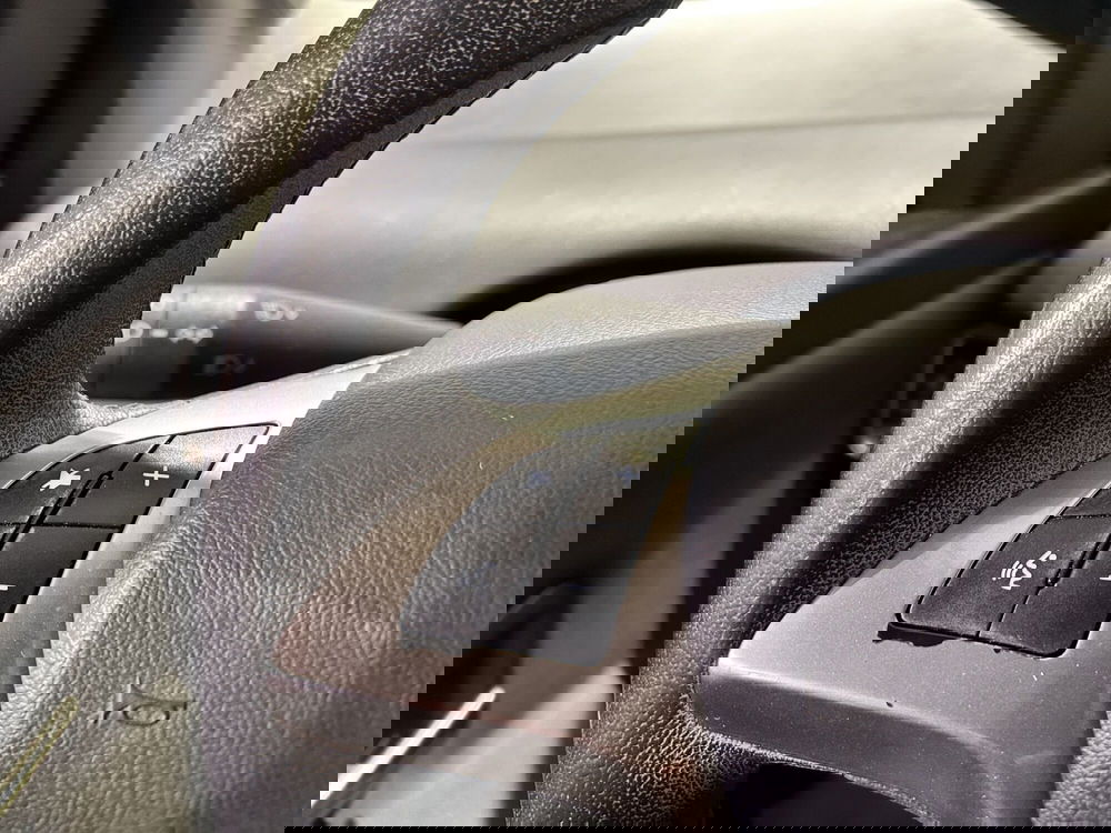 Lancia Ypsilon usata a Milano (14)