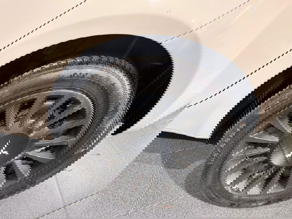 Lancia Ypsilon usata a Milano (6)