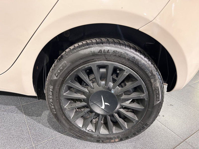 Lancia Ypsilon usata a Milano (6)