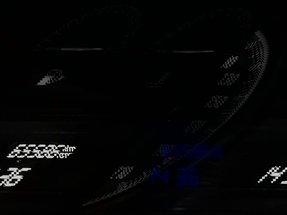 Lancia Ypsilon usata a Milano (8)