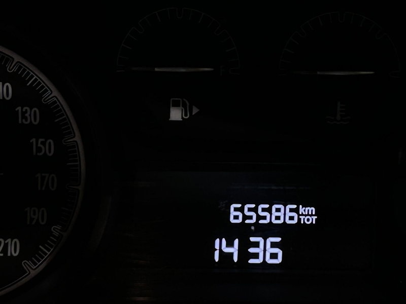 Lancia Ypsilon usata a Milano (8)