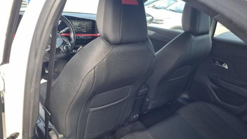 Opel Mokka usata a Savona (17)
