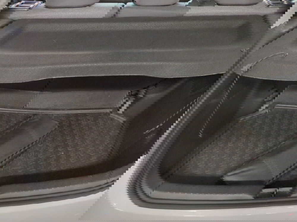 Toyota Yaris usata a Milano (11)