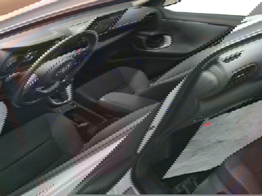 Toyota Yaris usata a Milano (13)