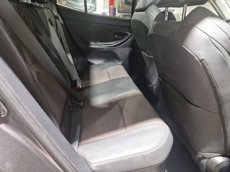 Toyota Yaris Cross usata a Frosinone (8)