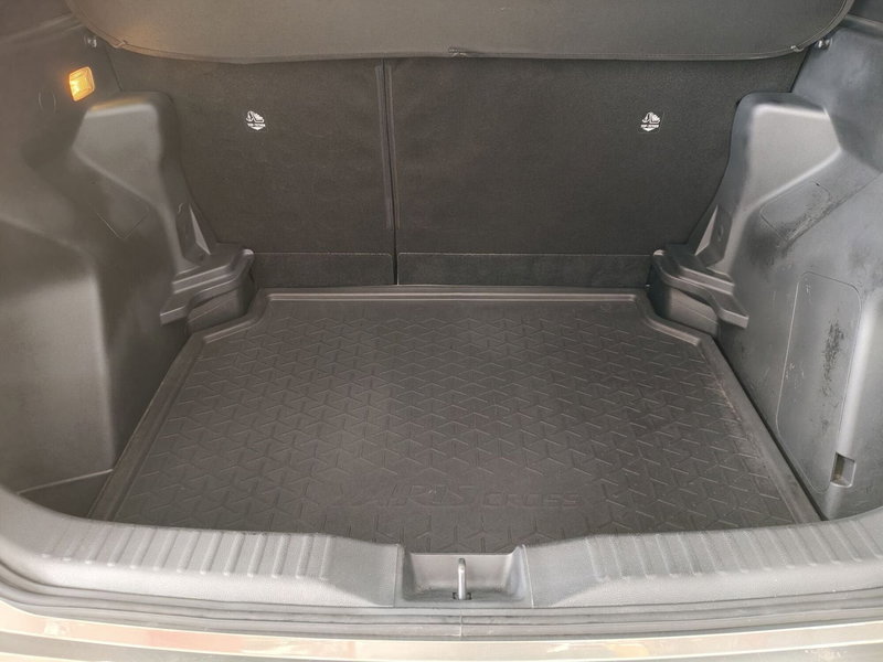 Toyota Yaris Cross usata a Frosinone (14)