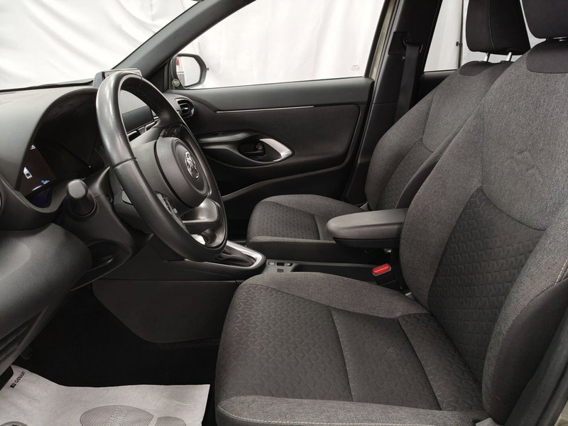 Toyota Yaris Cross usata a Frosinone (15)