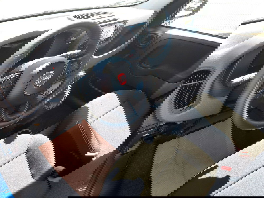 Fiat Panda nuova a La Spezia (13)