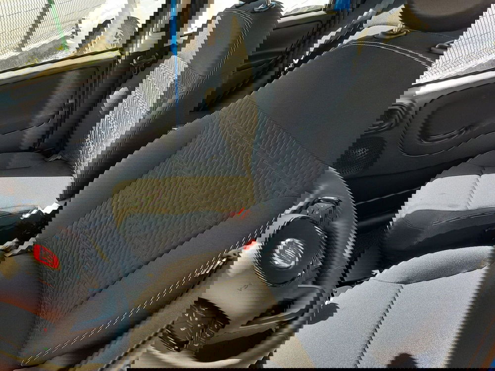 Fiat Panda nuova a La Spezia (14)