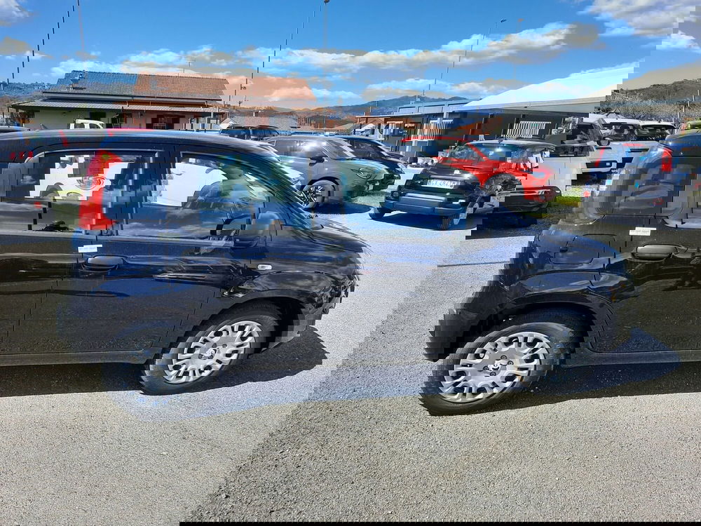 Fiat Panda nuova a La Spezia (8)