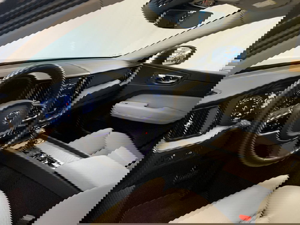 Volvo XC60 usata a Ferrara (17)