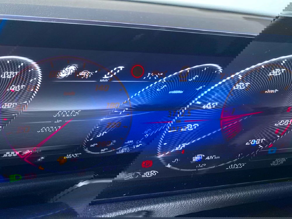 Mercedes-Benz GLB usata a Bergamo (13)