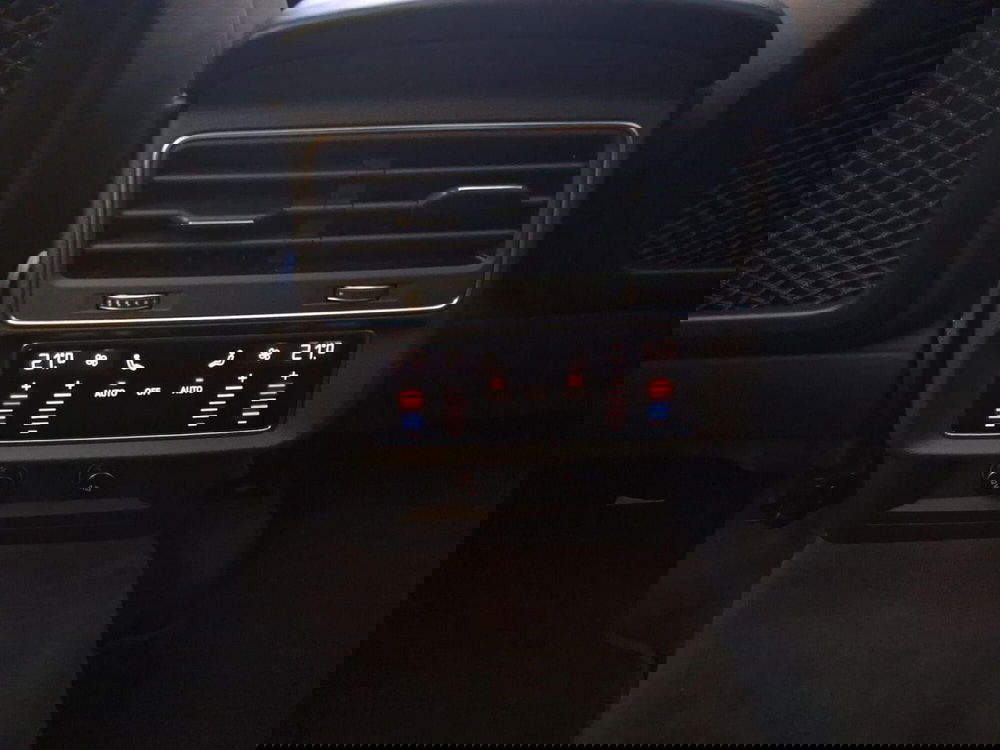 Audi RS Q8 usata a Bologna (18)