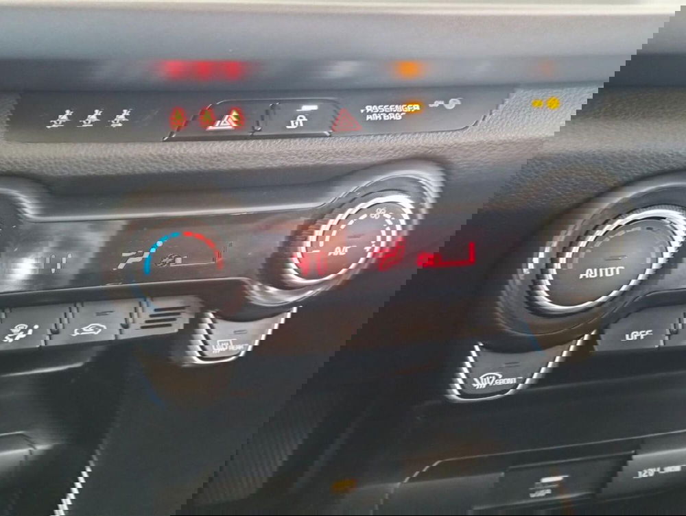 Kia Rio usata a Como (17)