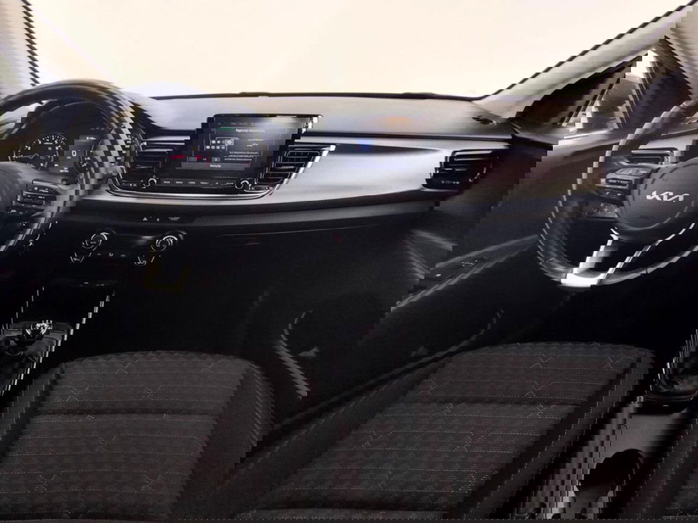 Kia Rio usata a Como (4)