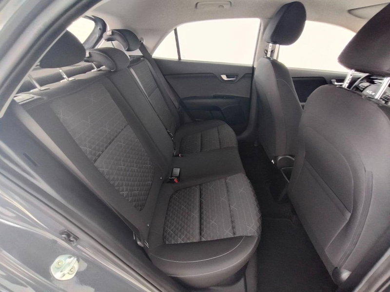 Kia Rio usata a Como (5)