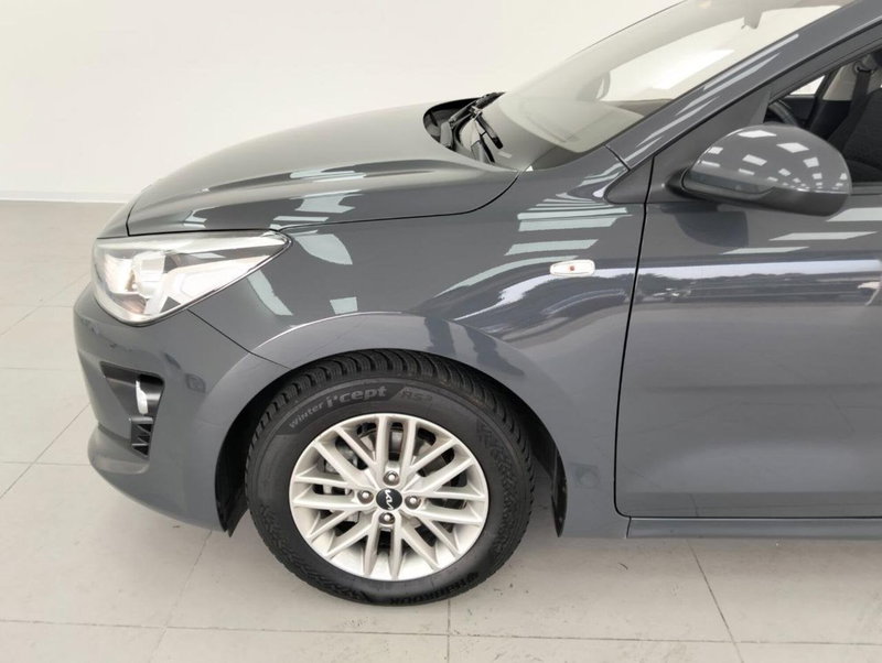 Kia Rio usata a Como (9)