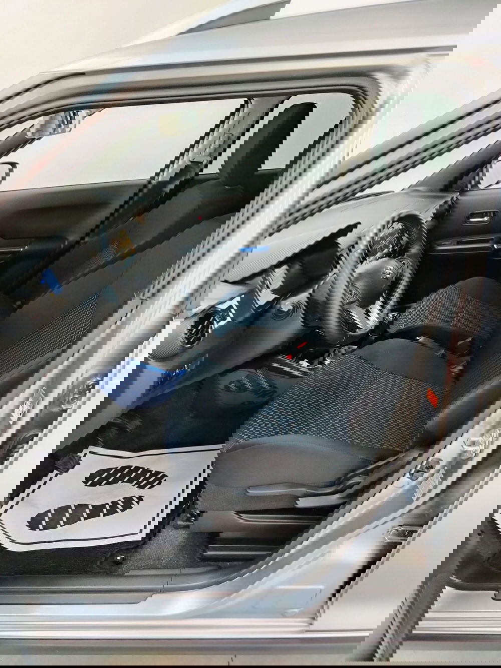 Suzuki Ignis usata a Rovigo (7)